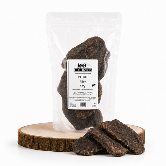 Futter24 PFERD Filet Produktbild im Holz-Stil